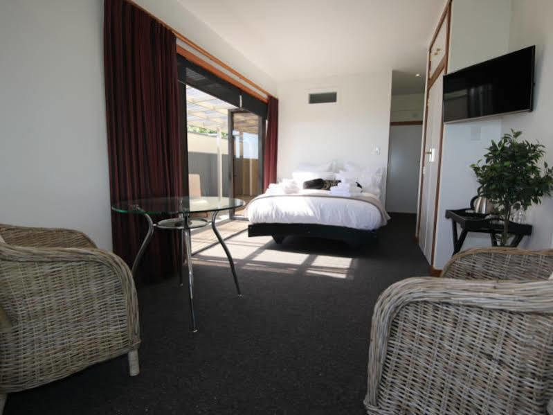 Te Puru Beach Lodge Esterno foto